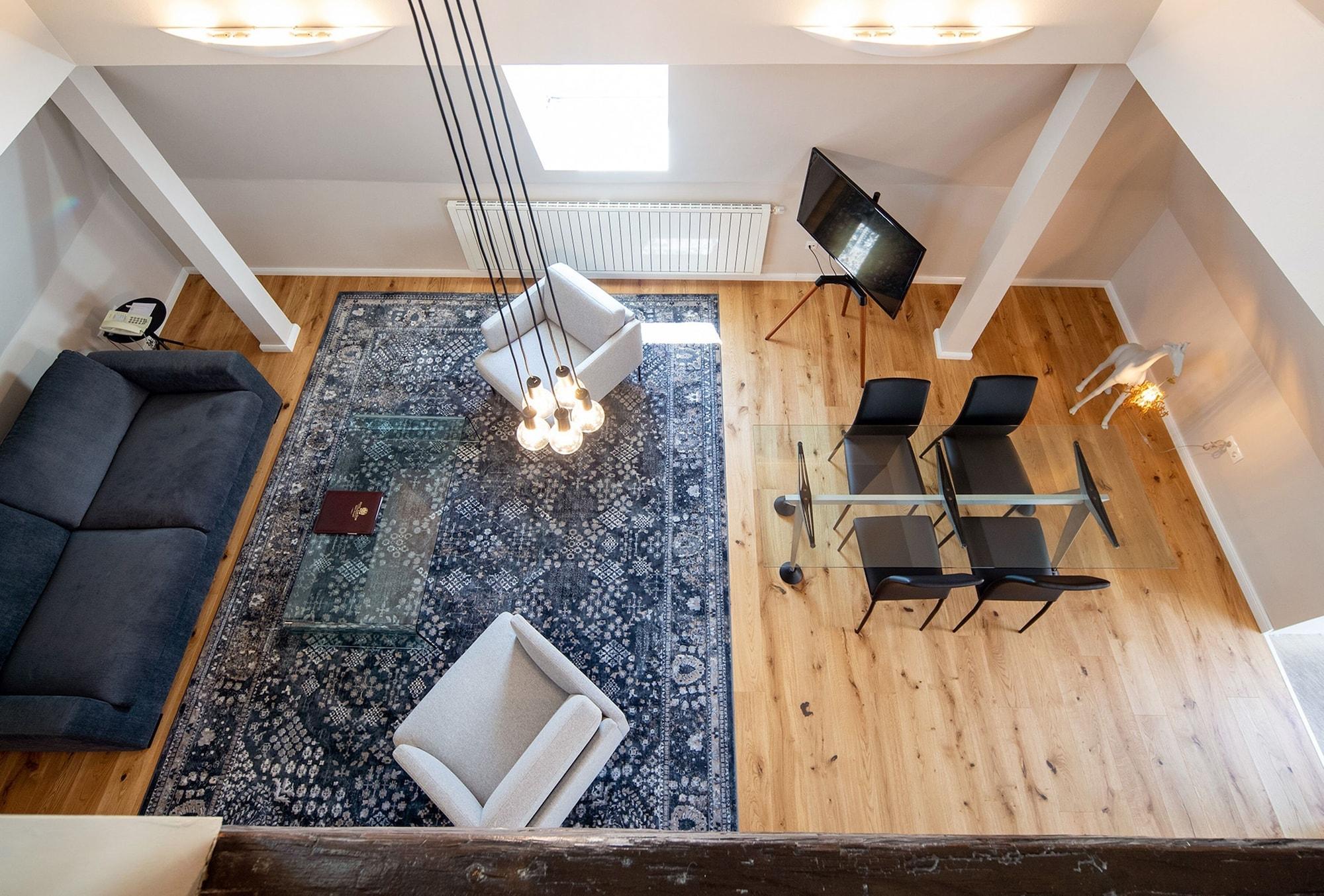 Boutique Hotel Dom - Rooms & Suites กราซ ภายนอก รูปภาพ